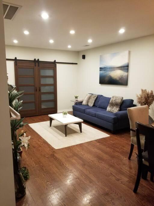 Nice And Cozy. Sleeps 5. Apartment Chicago Exterior foto